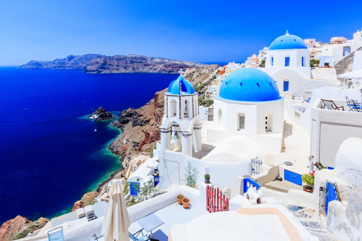 20 Of The Best Books About Greece To Start Reading Today